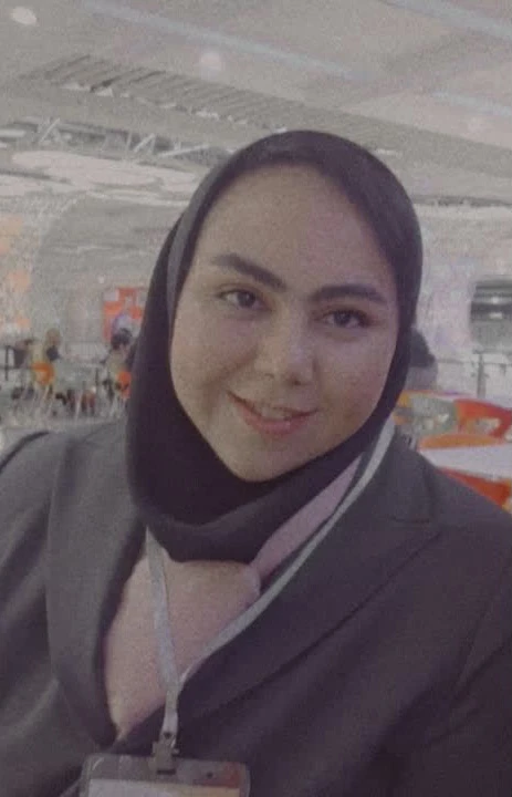 سپیده سادات مقدم آرا